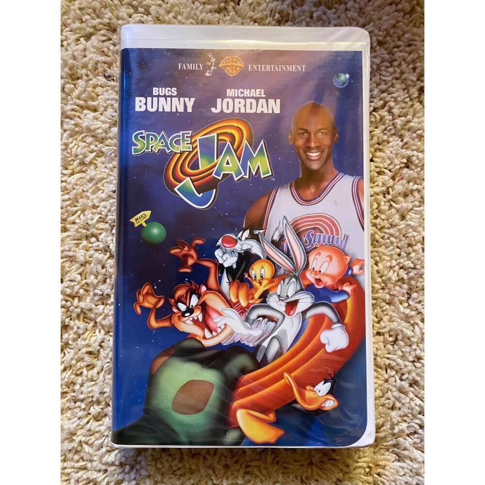 Warner Bros. Family "Space Jam" 1997 Michael Jordan Bugs Bunny VHS Clamshell